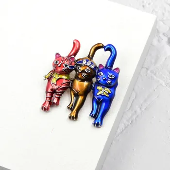 CINDY XIANG Drăguț 3 Pisici In Diferite Culori Brosa Pisicuta Ace Animal Moda Bijuterii Stil de desen Animat Femei Și Bărbați Haina Broșe